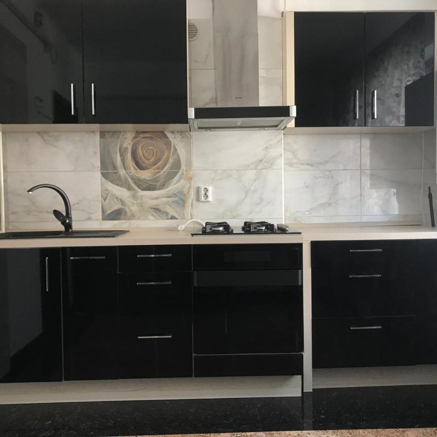Black&White Studio Ultracentral 克拉奥华 外观 照片
